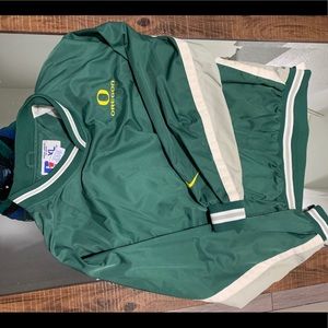 Russell Crewneck U of O embroidery